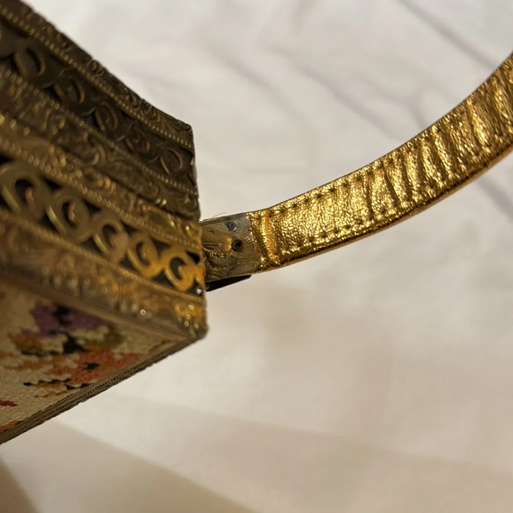 Vintage 1950’s Filigree Metal & Needlepoint Handbag Purse - Picture 14 of 17